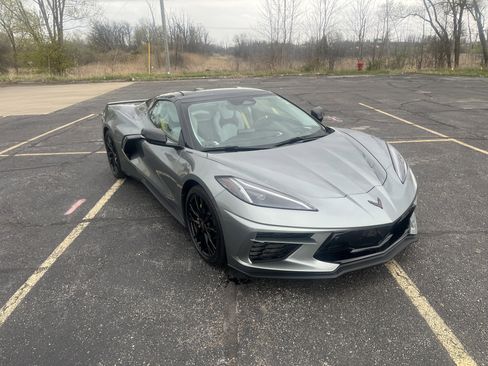 Used 2024 Chevrolet Corvette Stingray Premium Conv RWD image 8