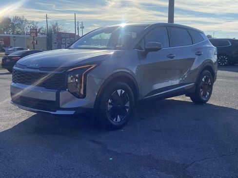 New 2026 Kia Sportage LX FWD image 5