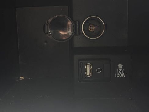 Used 2014 Toyota Camry SE image 18