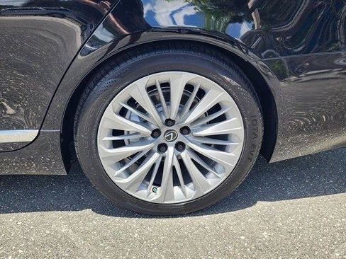 Used 2013 Lexus LS 460 w/ Comfort Pkg RWD image 14