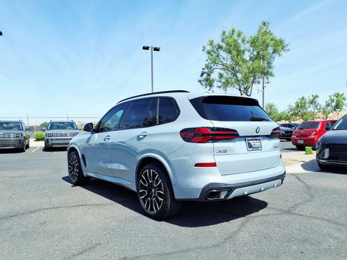 Used 2025 BMW X5 sDrive40i w/ M Sport Package image 4