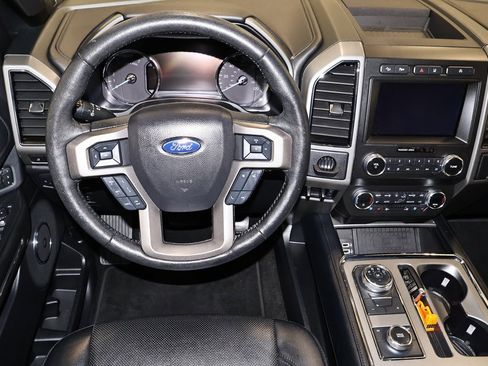 Certified 2019 Ford Expedition XLT w/ Equipment Group 202A image 23