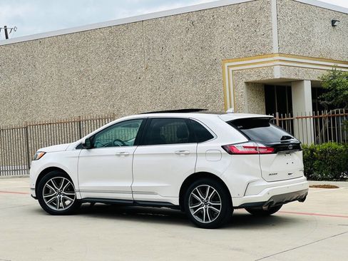 Used 2019 Ford Edge Titanium w/ Equipment Group 301A image 6