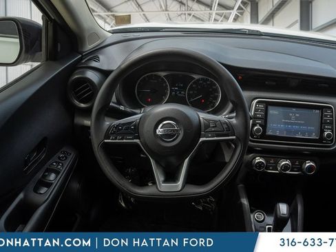 Used 2021 Nissan Kicks S FWD image 5