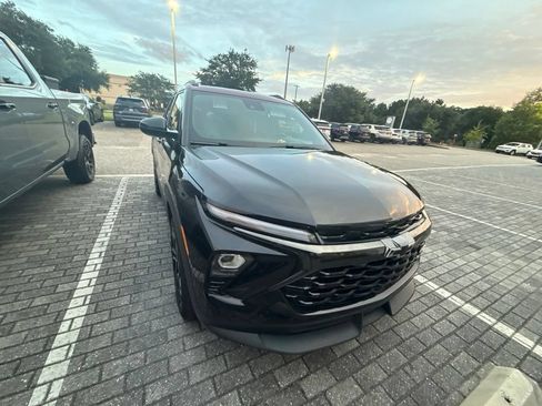 Used 2025 Chevrolet TrailBlazer RS w/ Convenience Package FWD image 20