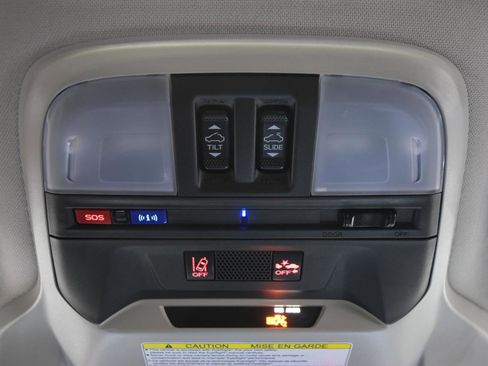 Used 2019 Subaru Crosstrek 2.0i Limited w/ Moonroof Package w/Navigation AWD/4WD image 36