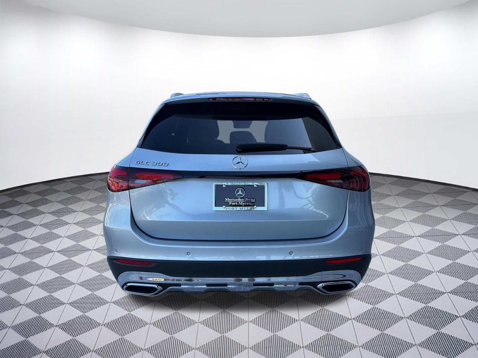 Used 2026 Mercedes-Benz GLC 300 image 10