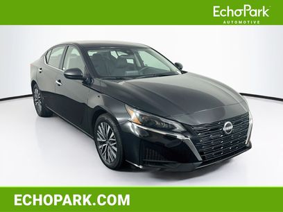 Used 2025 Nissan Altima 2.5 SV