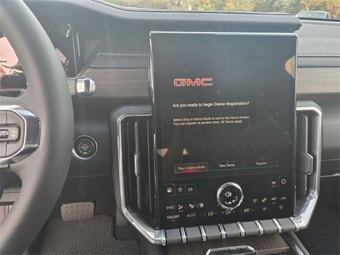 New 2026 GMC Acadia Denali w/ Super Cruise Package image 13