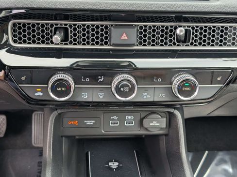 Certified 2024 Honda Civic Touring image 28