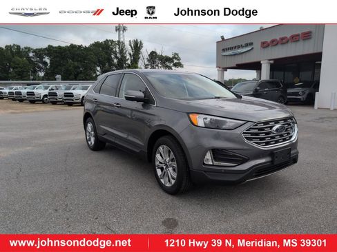Used 2022 Ford Edge Titanium image 1