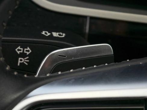 Used 2019 Audi e-tron Prestige w/ Prestige Package AWD/4WD image 45