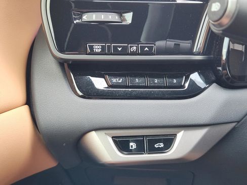 Used 2025 Lexus RX 350 Premium Plus w/ Accessory Package (Z1) FWD image 21