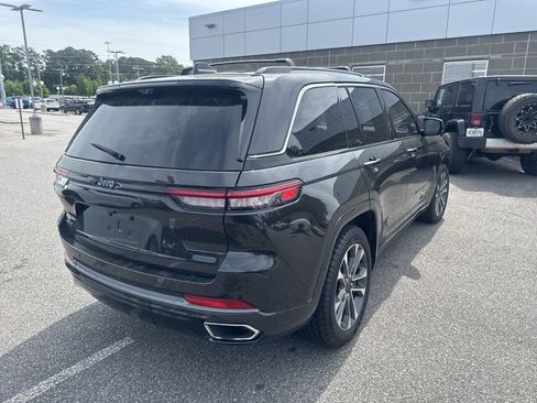 Used 2023 Jeep Grand Cherokee Overland w/ Luxury Tech Group IV image 8