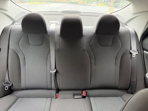 Used 2025 Hyundai Elantra SE w/ Cargo Package FWD image 26