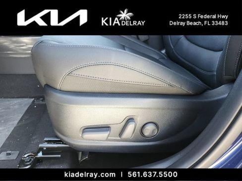 New 2026 Kia Seltos EX FWD image 17