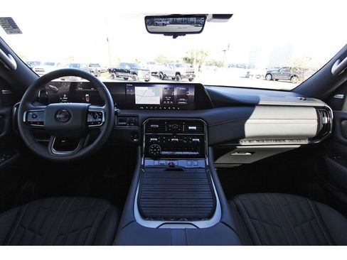 Certified 2026 Nissan Armada PRO-4X image 7