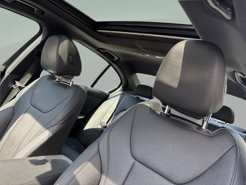 Used 2020 BMW 330i Sedan w/ Convenience Package image 15