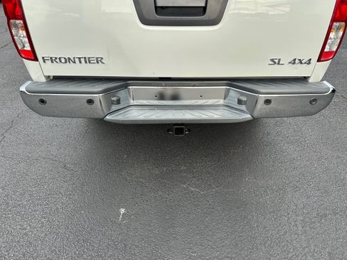 Used 2018 Nissan Frontier SV AWD/4WD image 24