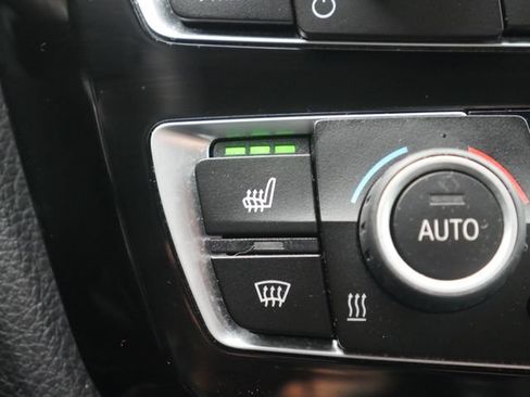 Used 2016 BMW M3 RWD image 3