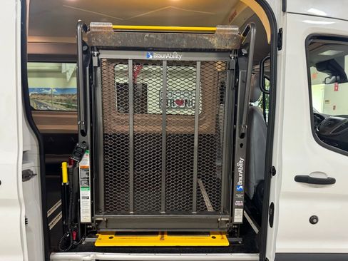 Used 2016 Ford Transit 150 130 Medium Roof image 23