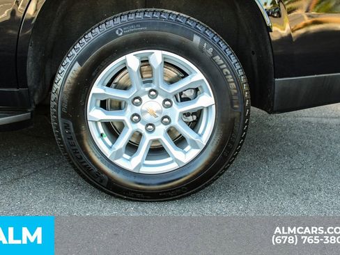 Used 2025 Chevrolet Tahoe LT AWD/4WD image 16