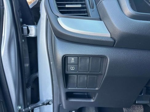 Used 2019 Honda CR-V LX image 17