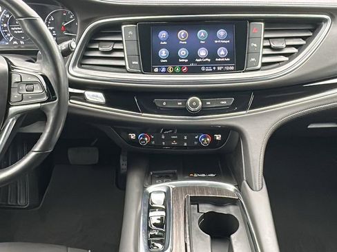 Used 2022 Buick Enclave Avenir w/ Avenir Technology Package image 11