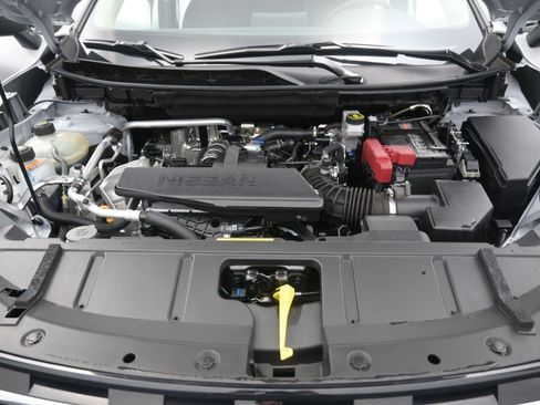 Certified 2025 Nissan Rogue S image 21