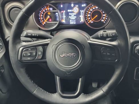 Used 2018 Jeep Wrangler Unlimited Sport S AWD/4WD image 25