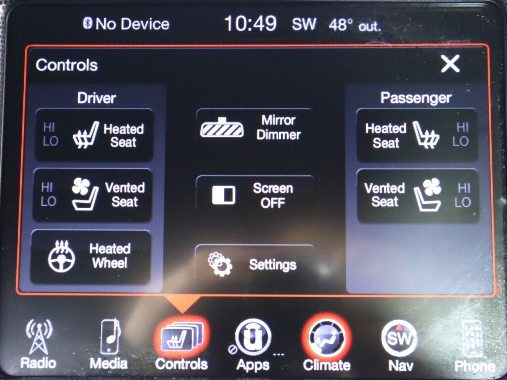 Used 2015 Dodge Charger R/T RWD image 18