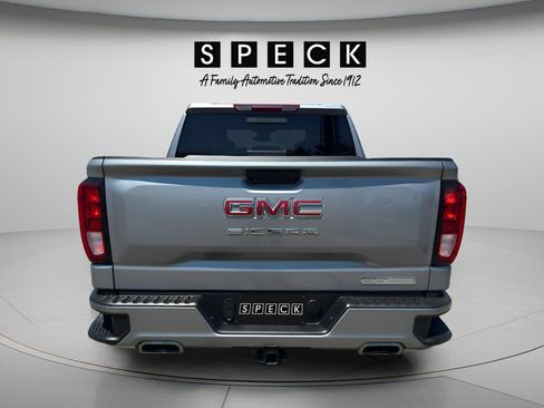 Used 2024 GMC Sierra 1500 Elevation w/ Preferred Package AWD/4WD image 4