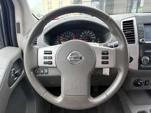 Used 2019 Nissan Frontier SV AWD/4WD image 10