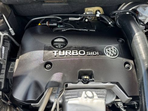 Used 2019 Buick Envision Premium w/ Driver Confidence Package image 22