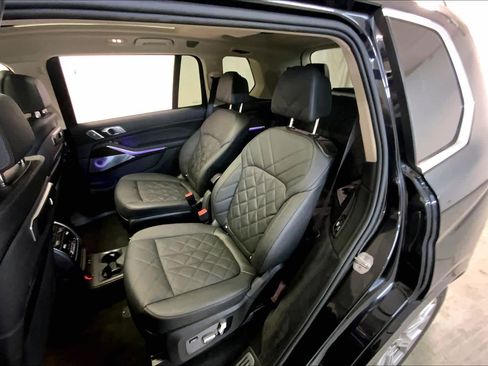 Certified 2024 BMW X7 xDrive40i image 20