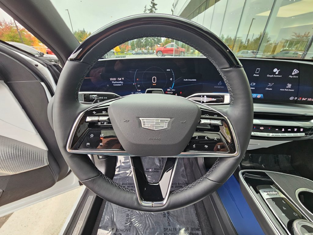 Certified 2024 Cadillac Lyriq Luxury AWD/4WD image 19