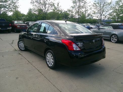 Used 2018 Nissan Versa S Plus image 6