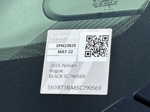 Used 2025 Nissan Rogue SV FWD image 30