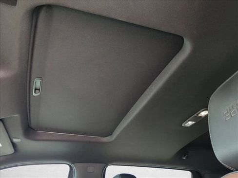 Used 2020 Chevrolet Silverado 1500 High Country w/ Technology Package RWD image 16