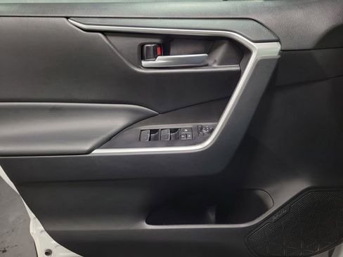 Used 2023 Toyota RAV4 XLE Premium FWD image 23