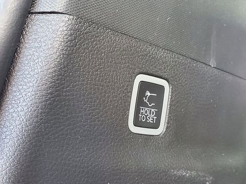 Used 2024 Jeep Wagoneer L Series II w/ Flexible Seating Group image 10