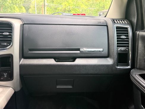 Used 2015 RAM 1500 Laramie w/ Convenience Group AWD/4WD image 34