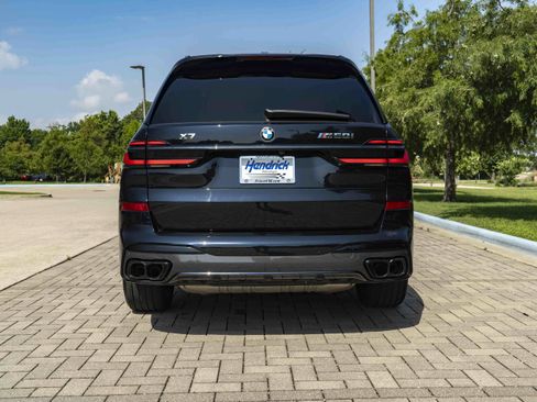 Used 2025 BMW X7 M60i AWD/4WD image 7