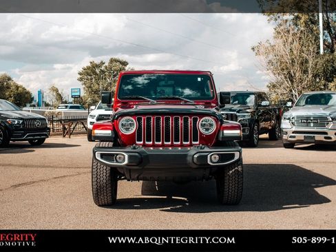 Used 2021 Jeep Gladiator Overland w/ Popular Equipment Package AWD/4WD image 2