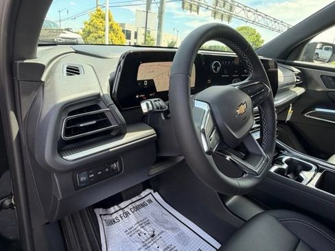 New 2026 Chevrolet Traverse LT w/ Driver Confidence Package AWD/4WD image 34