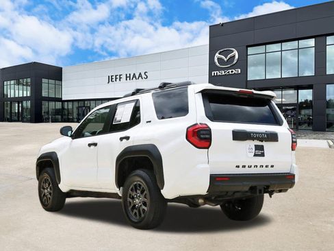 Used 2025 Toyota 4Runner SR5 AWD/4WD image 2