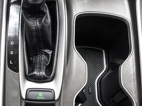 Used 2019 Honda Accord LX image 18