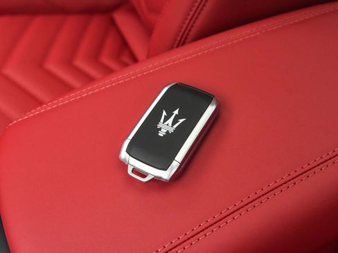 New 2026 Maserati Grecale Modena image 20