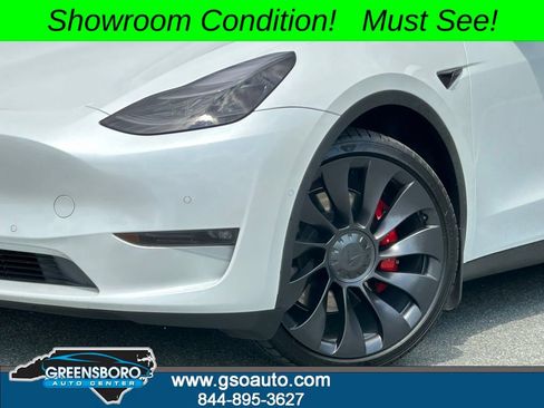 Used 2022 Tesla Model Y Performance AWD/4WD image 38
