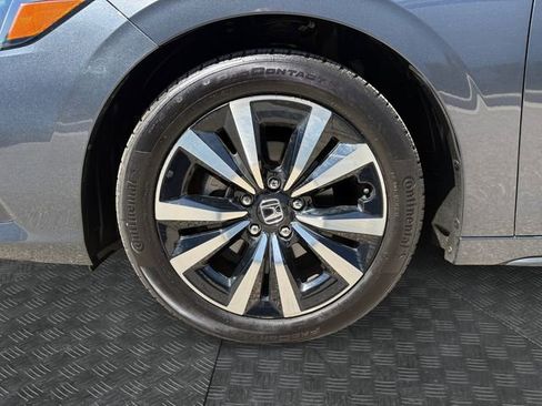 Used 2023 Honda Civic EX-L image 13